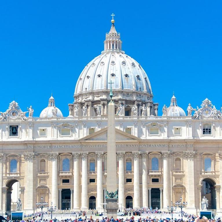 Apartment Vatican New In *